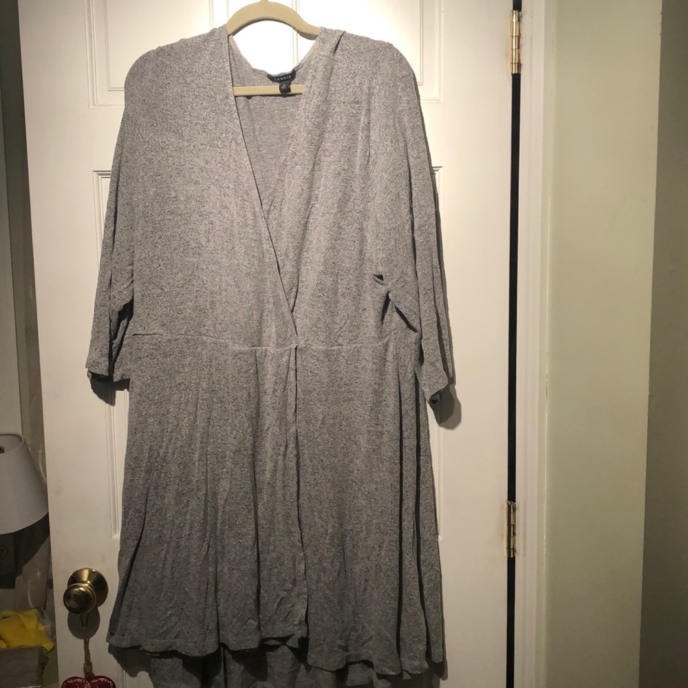 3/4 sleeve gray dress